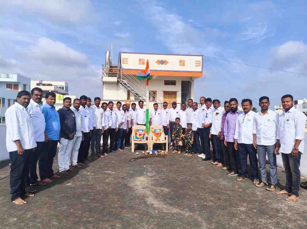 80వ గణతంత్ర దినోత్సవ వేడుకలు: తాలూకా ప్రెస్ క్లబ్‌లో ఘనంగా జెండా ఆవిష్కరణ